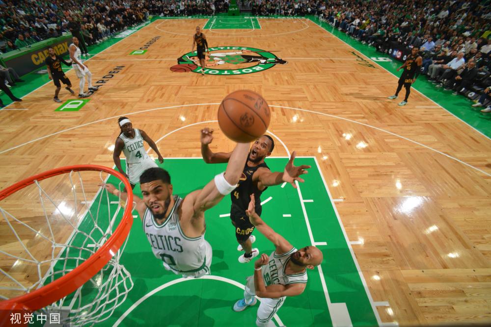 展的高度聚 展的高度聚