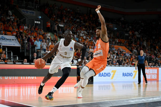 而哈登所在 而哈登所在