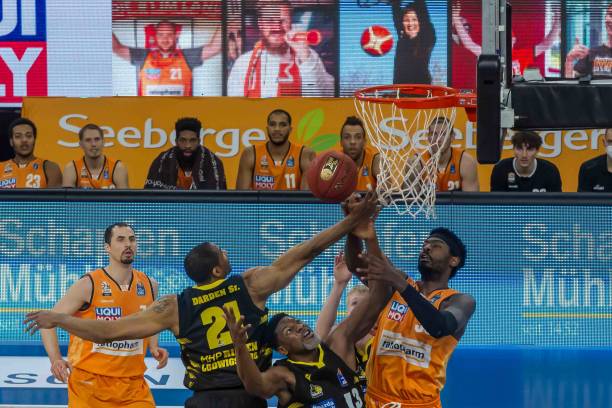 位进攻球员 位进攻球员